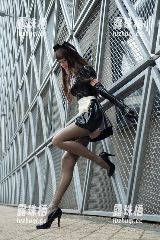 Candy Ball 最新图库入驻:Candy Ball和她那件“活力白”衬衫